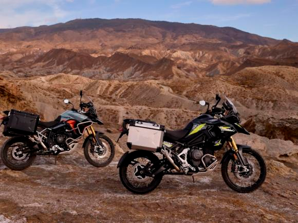 Triumph apresenta as novas Tiger Alpine e Desert Edition 2026